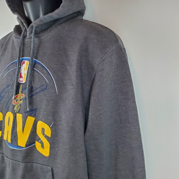 Cleveland Cavaliers Basketball Exclusive NBA Gray Hoodie Sweatshirt Size M Mens - Picture 5 of 11